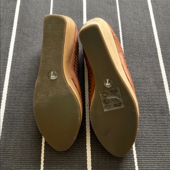 Ecote Woven Leather Wedge (peep toe wood platform) - Picture 7 of 8